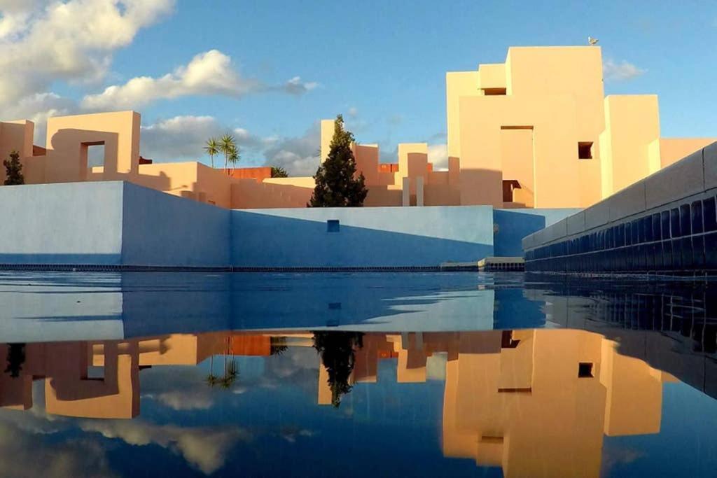 La Muralla Roja Calpe Eksteriør bilde